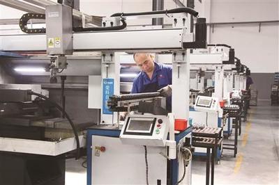 箬橫:汽配機(jī)械加工市場俏